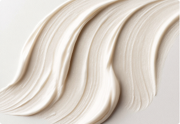 Spendet Feuchtigkeit und unterstützt die Barrierefunktion für deinen Hautkomfort (Glycerin, Saccharide Isomerate, pflanzliche Öle aus Mandel, Traubenkern & Sonnenblume, Olus Oil).