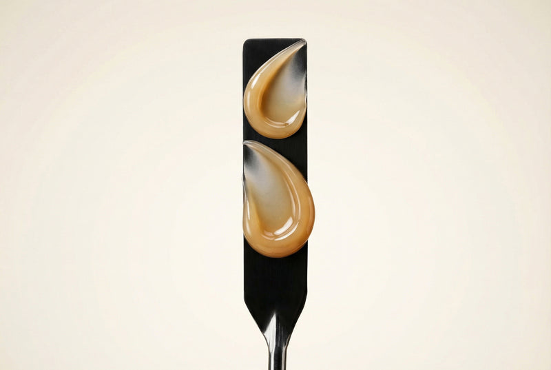 Unterstützt Regenerationssignale und die Erneuerung deiner Hautoberfläche (PDRN [DNA-Fragmente], Folsäure, postbiotische Fermente).